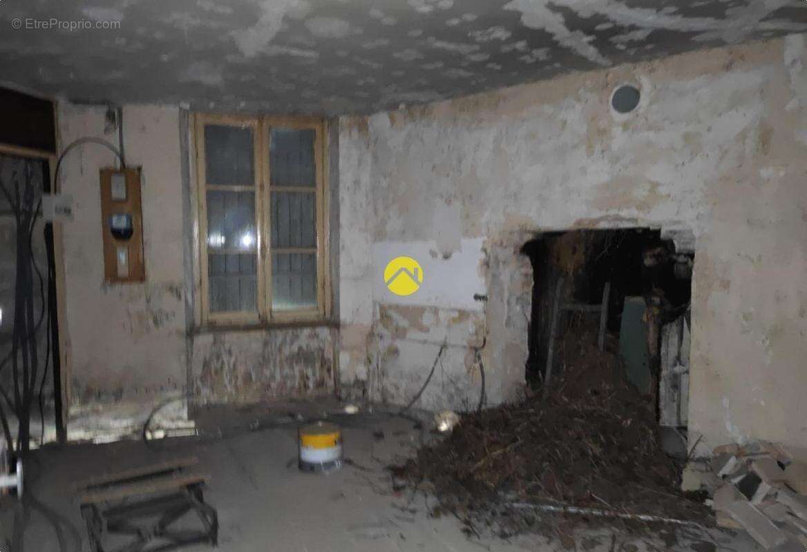 Appartement à LA GUERCHE-SUR-L&#039;AUBOIS