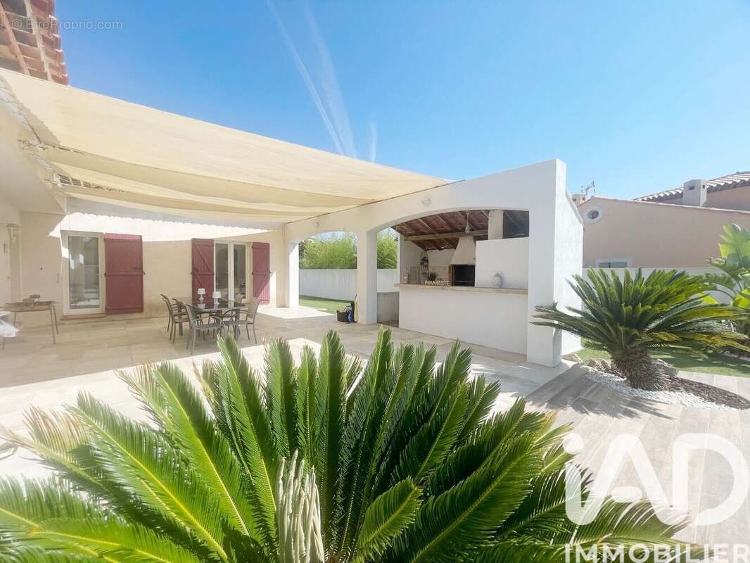 Photo 2 - Maison à LA FARLEDE