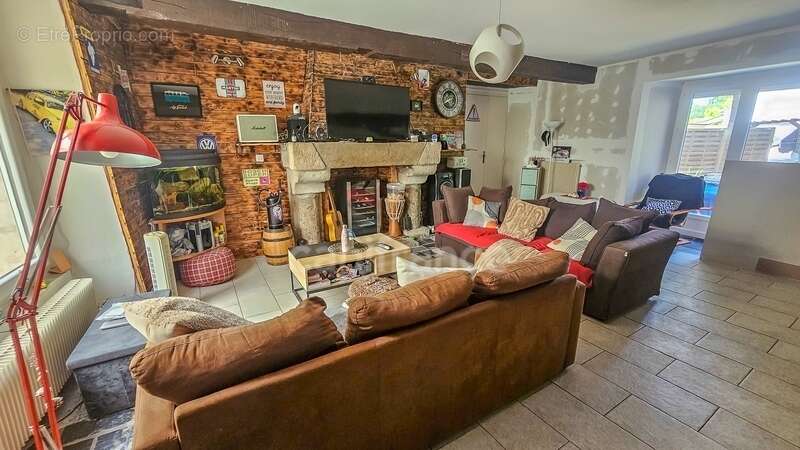 A vendre 8 pièces FONTAINE LA RIVIERE (91) Maison sur sous-sol avec cave voûtée et piscine - photo 11