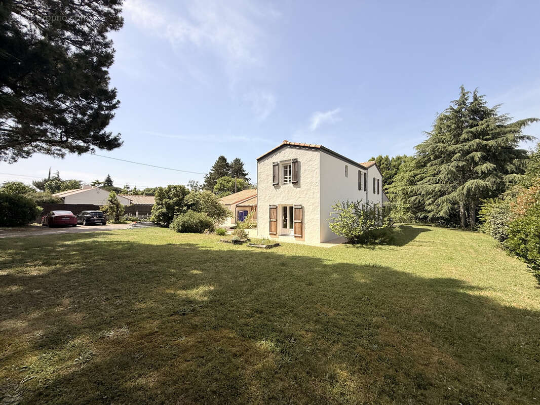 Maison à BOUAYE