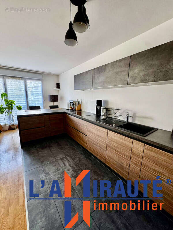 Appartement à SARTROUVILLE