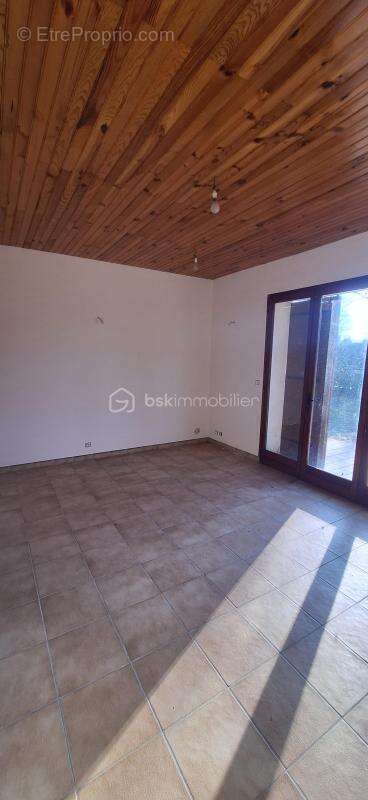 Maison à NOGENT-SUR-VERNISSON