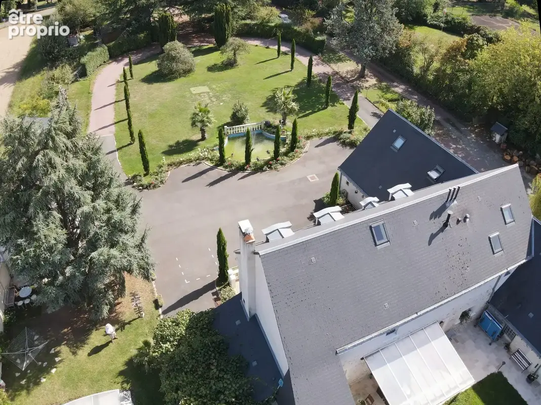 Maison 9 pièces 320 m² à vendre à Charentilly (37390) - photo 5