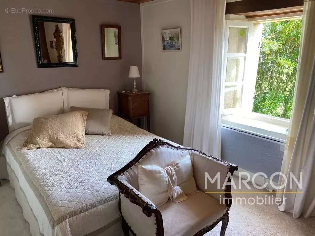 Maison à MAISON-FEYNE