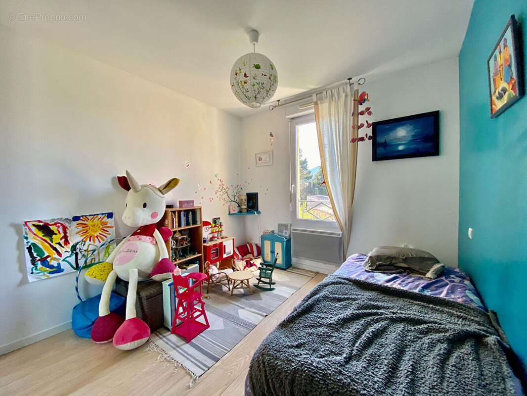 Appartement à SAINT-MAXIMIN-LA-SAINTE-BAUME