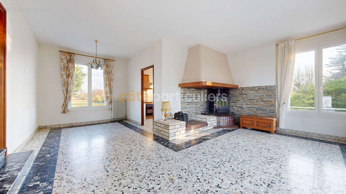 Maison à AGON-COUTAINVILLE