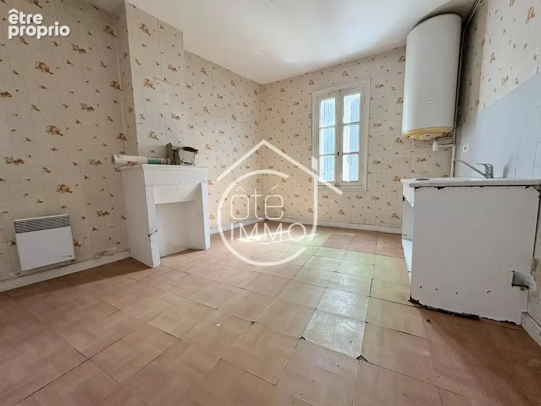 GARDONNE : Immeuble centre 6 pièces de 177m² avec cour - photo 8