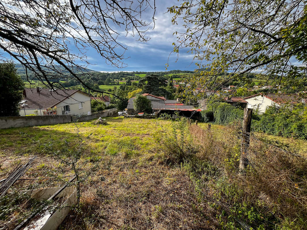 Terrain à ROMAGNAT