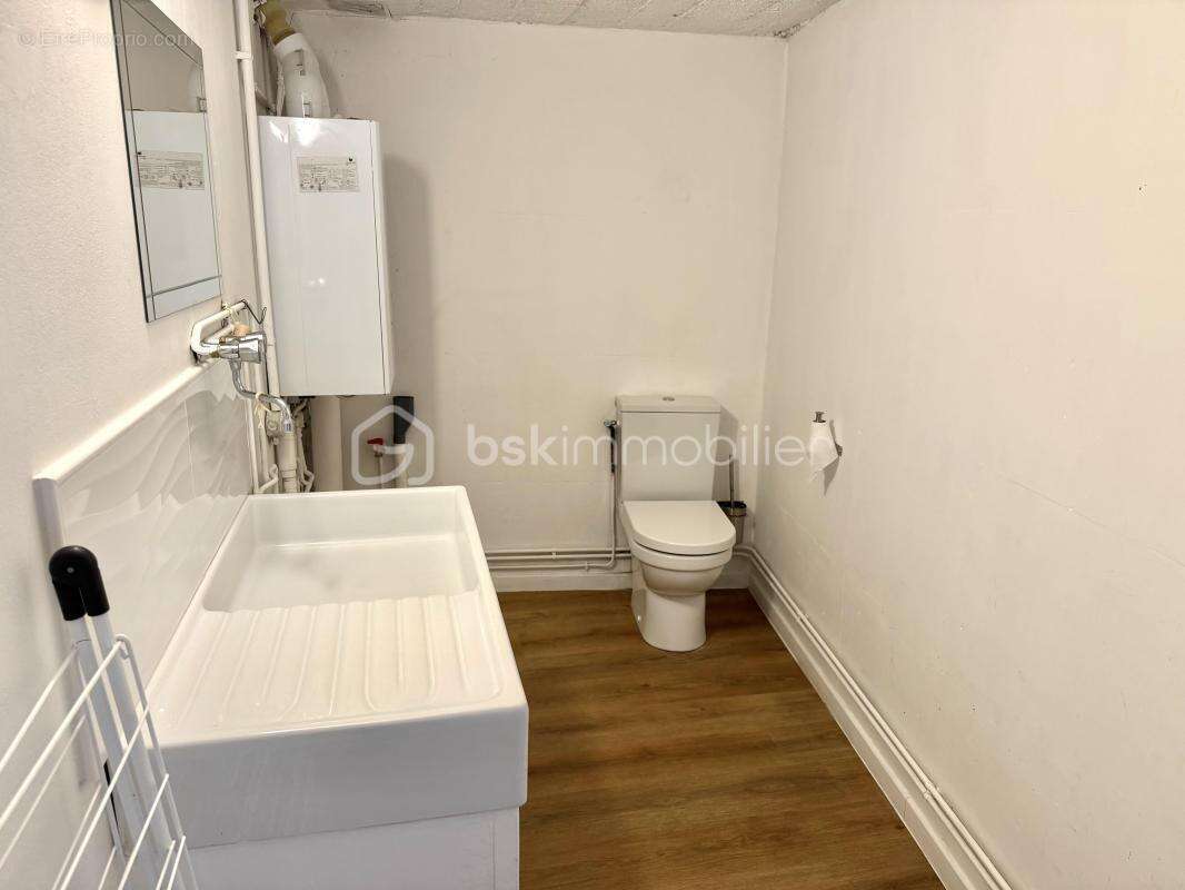 Centre ville de Louviers 27400 - maison 2 chambres, cave, garage et jardin clos de murs ! - photo 13