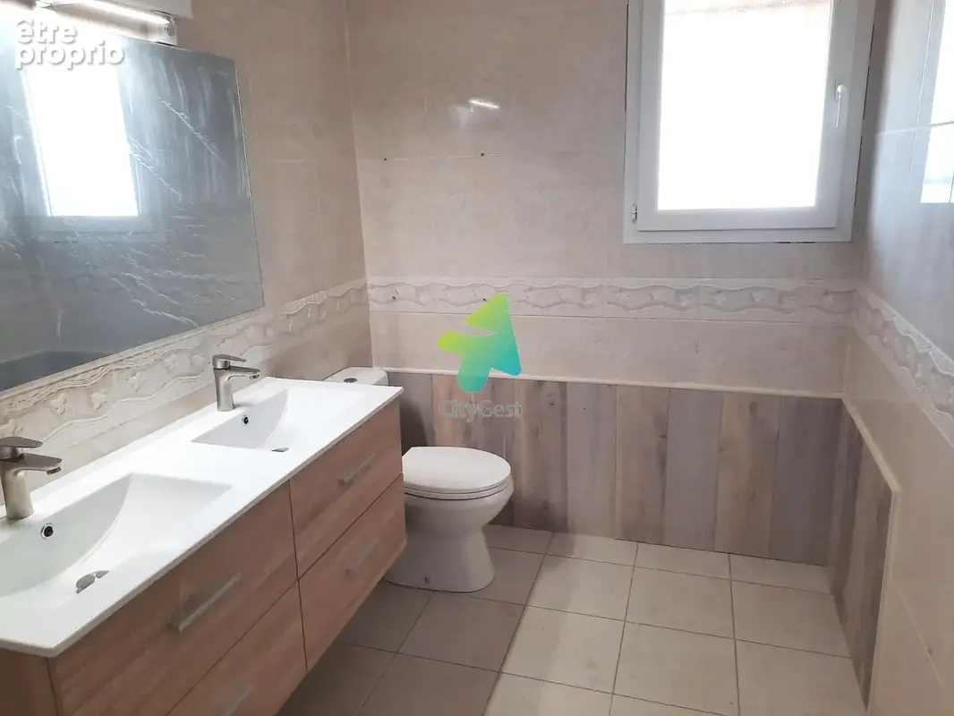 Villa Type 4 de plain pied sur 3 faces avec garage - photo 10