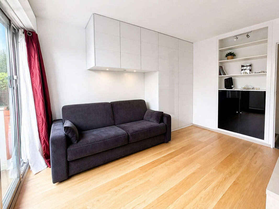 Appartement à PARIS-19E