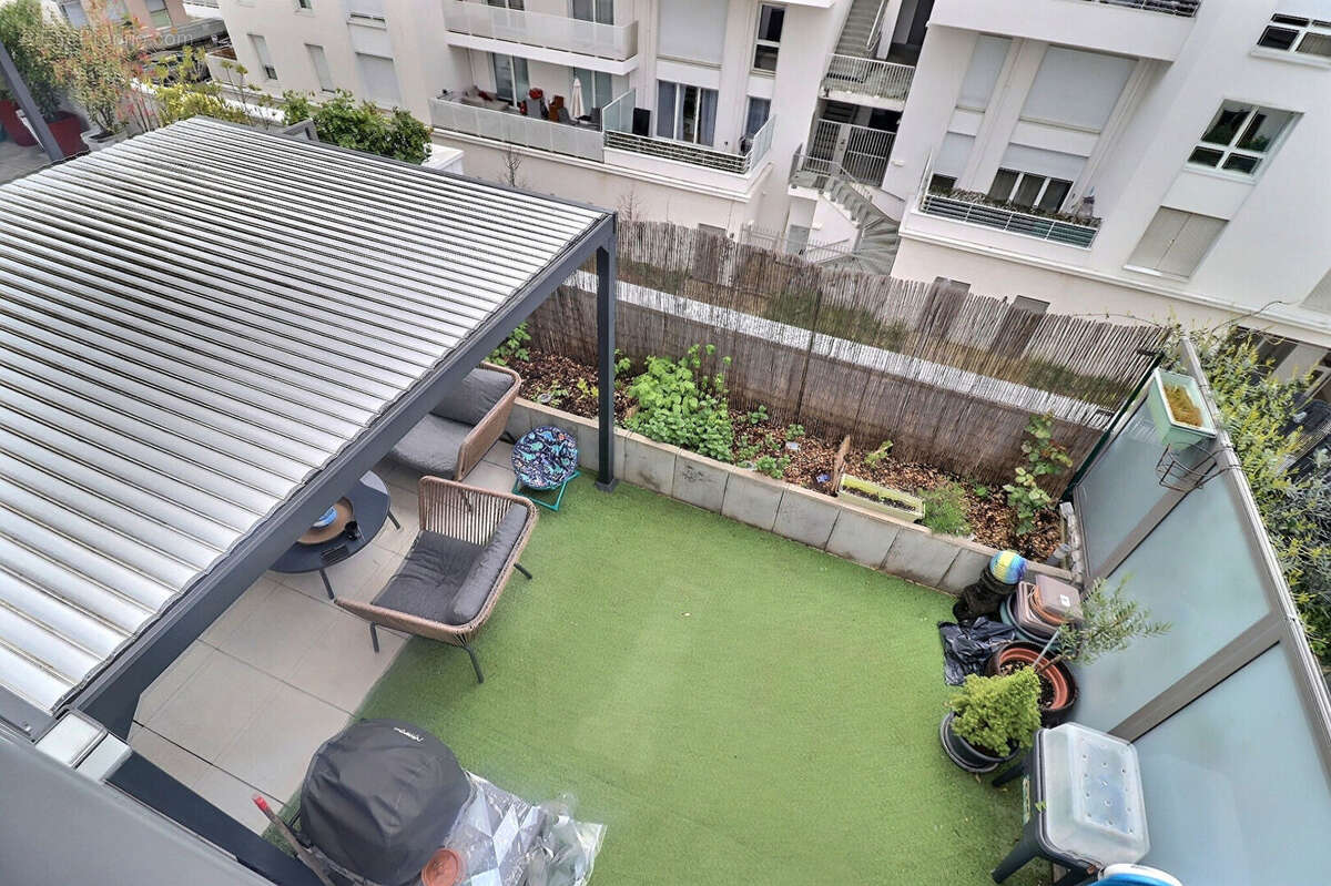 Appartement à COLOMBES