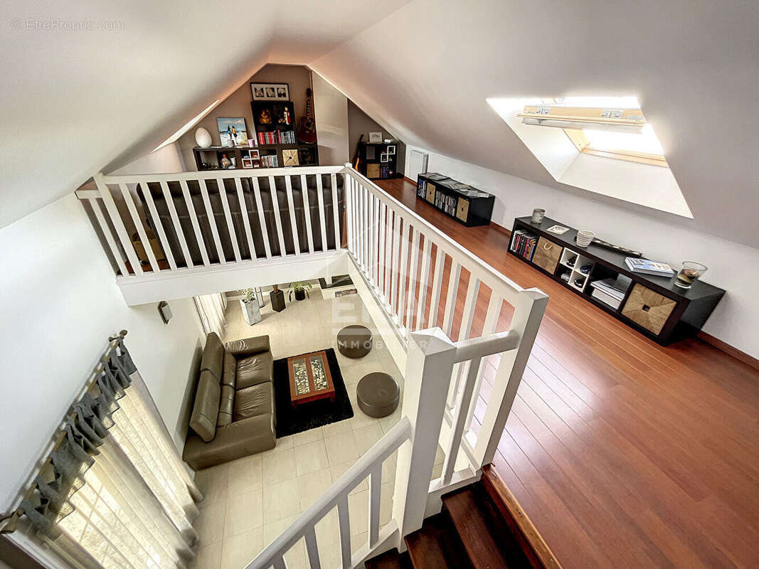 Maison à CHAUMONTEL