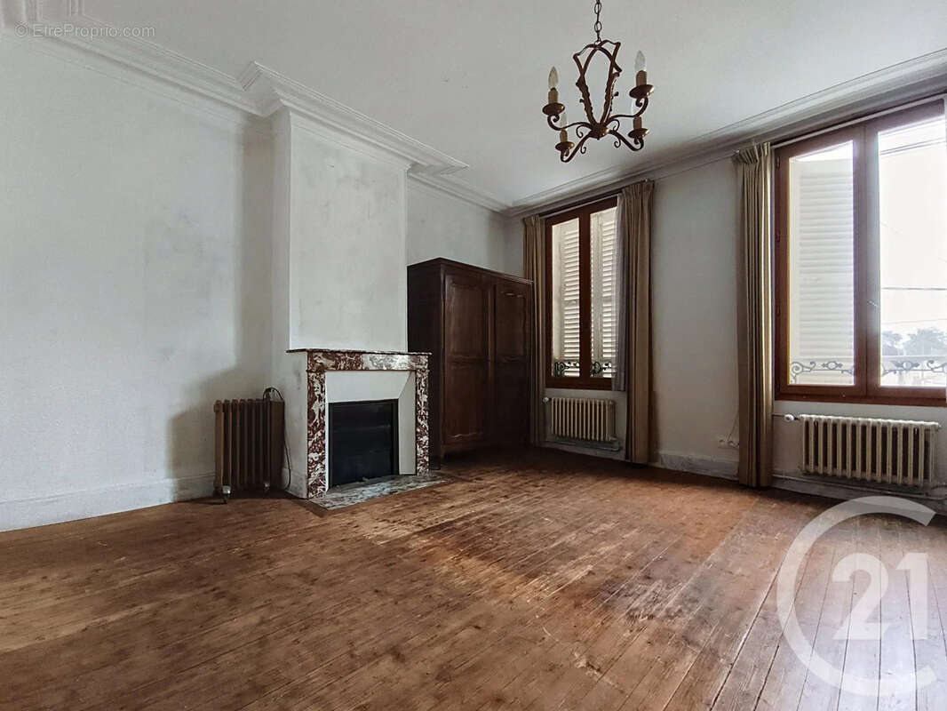 Maison à DONNEMARIE-DONTILLY