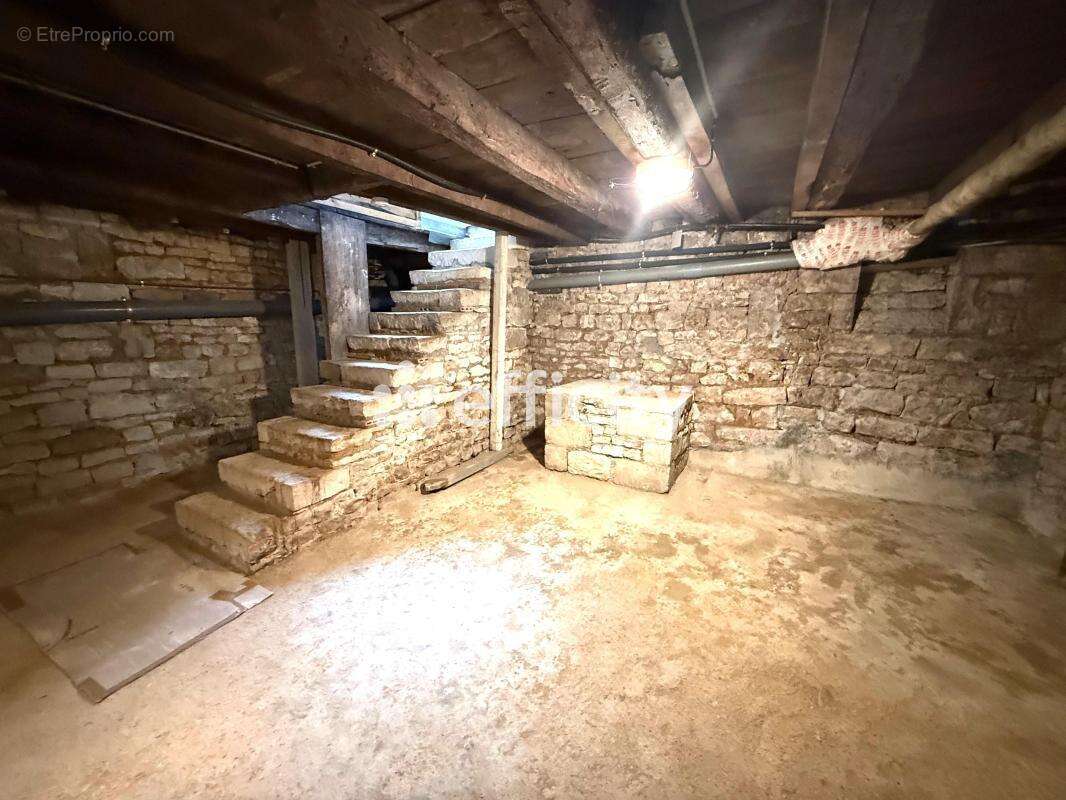 Maison 160 m² à Aunac  - photo 12