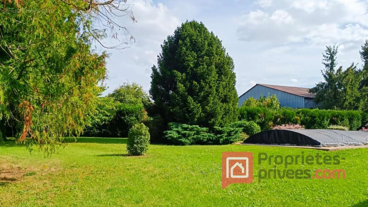 Maison à MERREY-SUR-ARCE