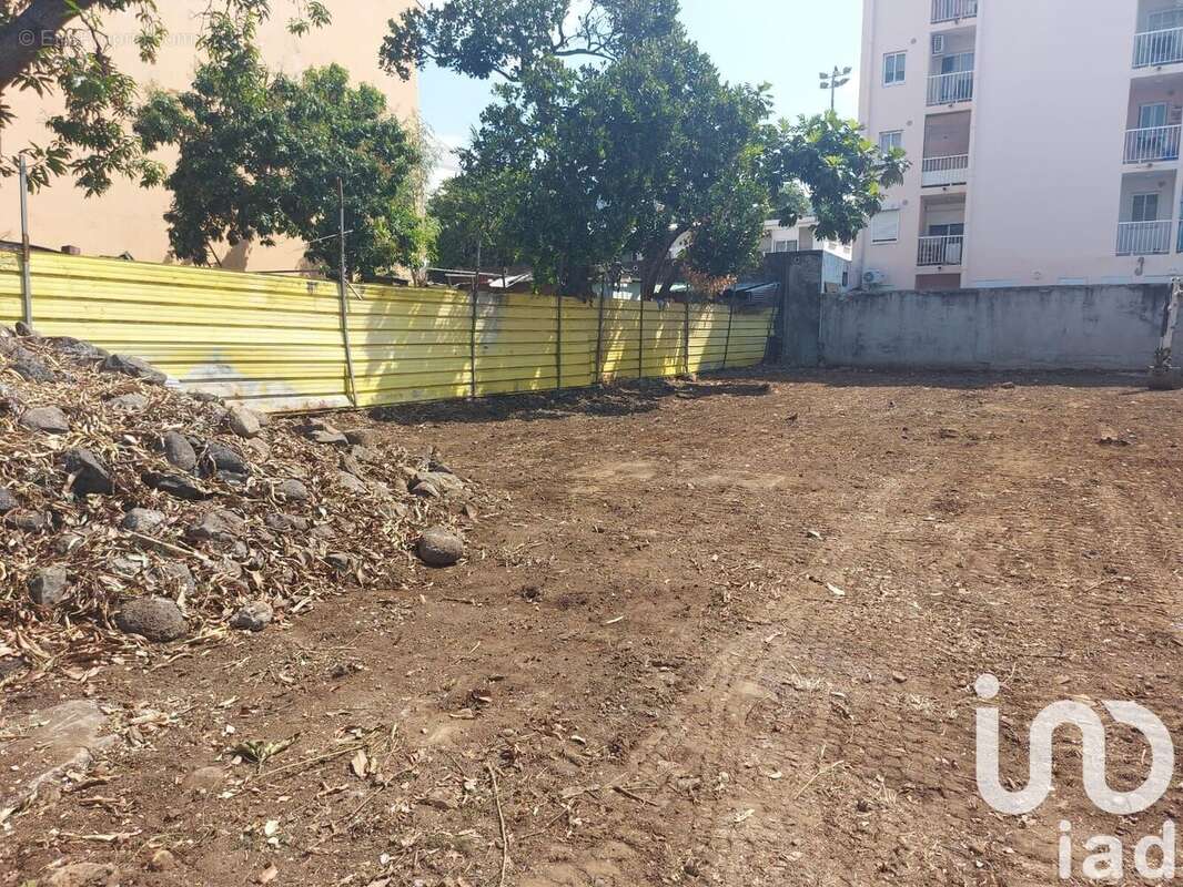 Photo 2 - Terrain à SAINT-DENIS