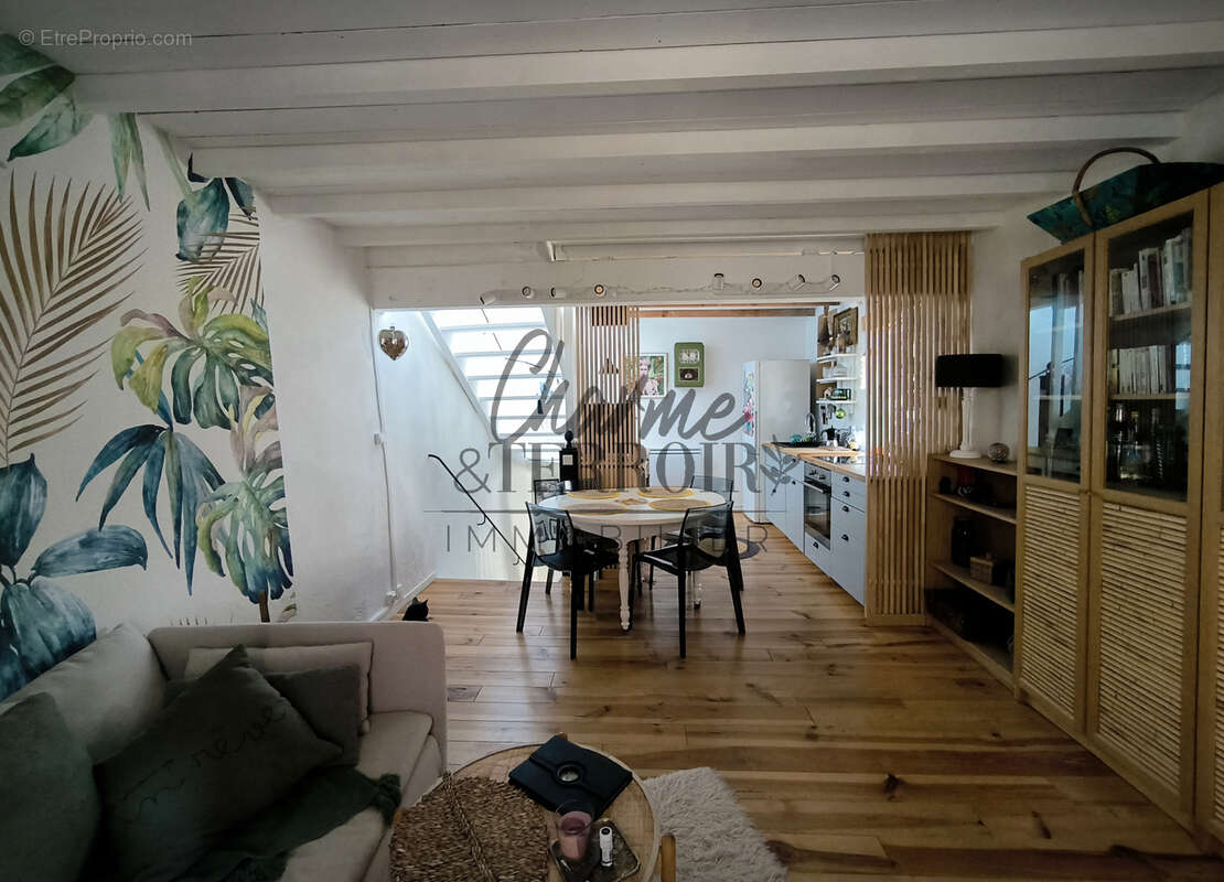 Maison à SAINT-QUENTIN-LA-POTERIE