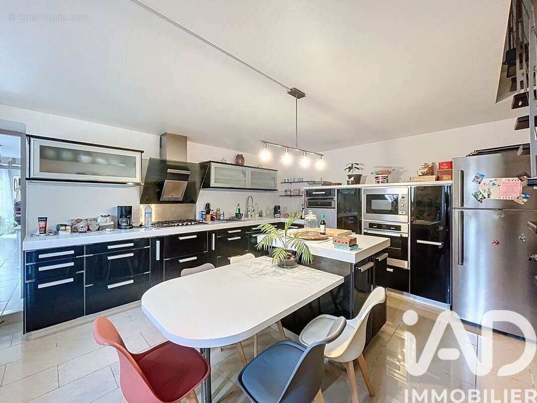 Maison 240 m² à Maslacq  - photo 7