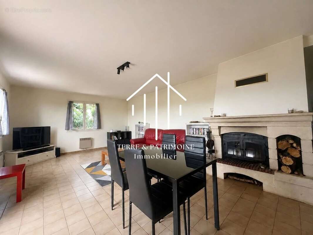 Sur les hauteurs d'Ucel, une maison lumineuse avec une vue exceptionnelle - photo 5