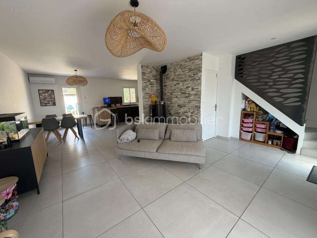 Maison 4 pièces de 90 m² – rénové en 2023 - photo 2