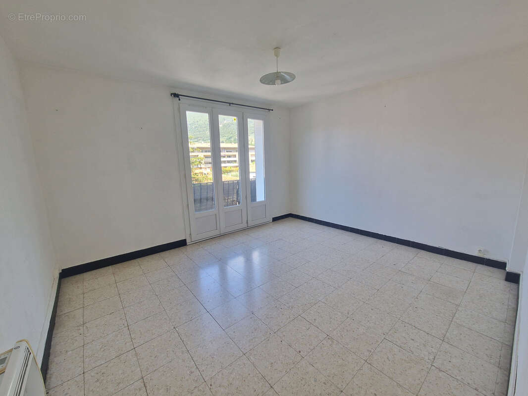 Appartement à NYONS