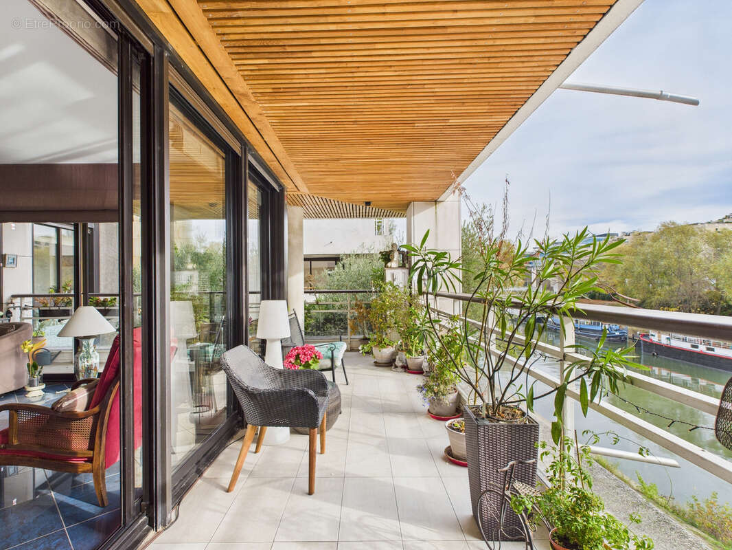 Appartement à LEVALLOIS-PERRET