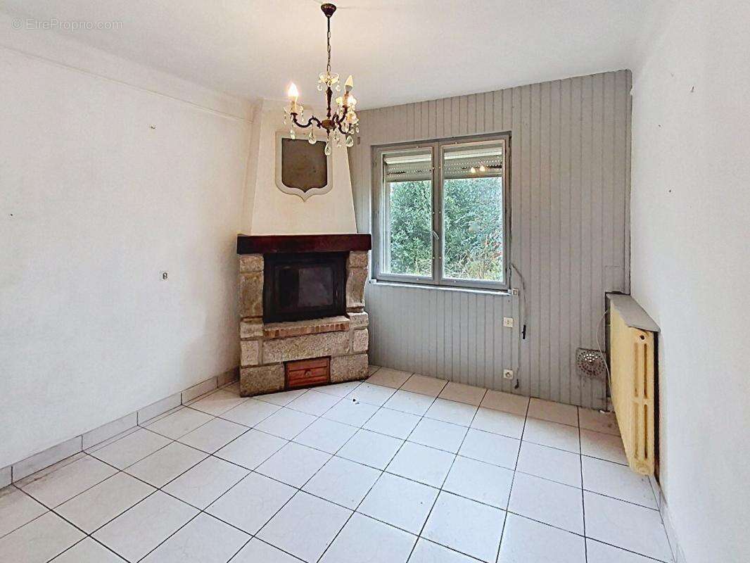 Maison à rénover Saint Hilaire De Clisson 9 pièce(s) 130 m2 - photo 10