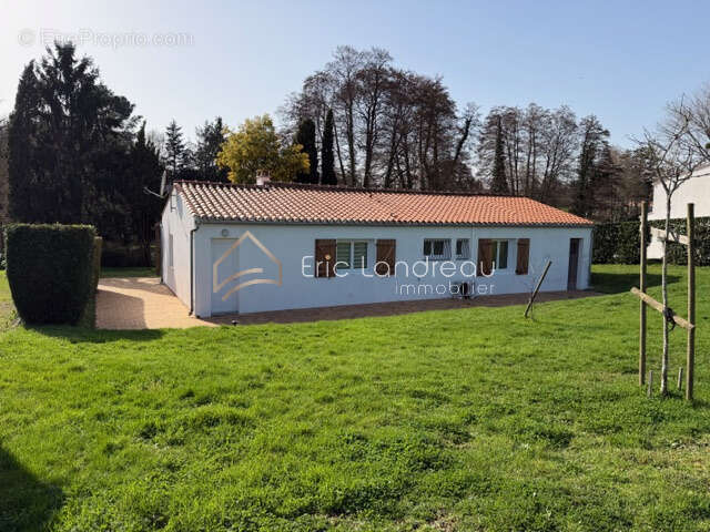 Maison à POIROUX