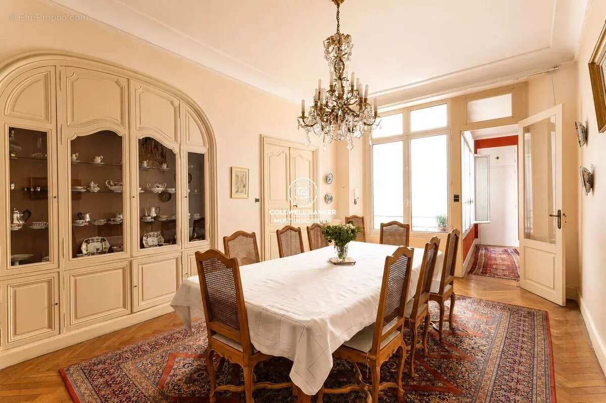 Appartement bourgeois d’exception – Une adresse prestigieuse au cœur de Perpignan - photo 5