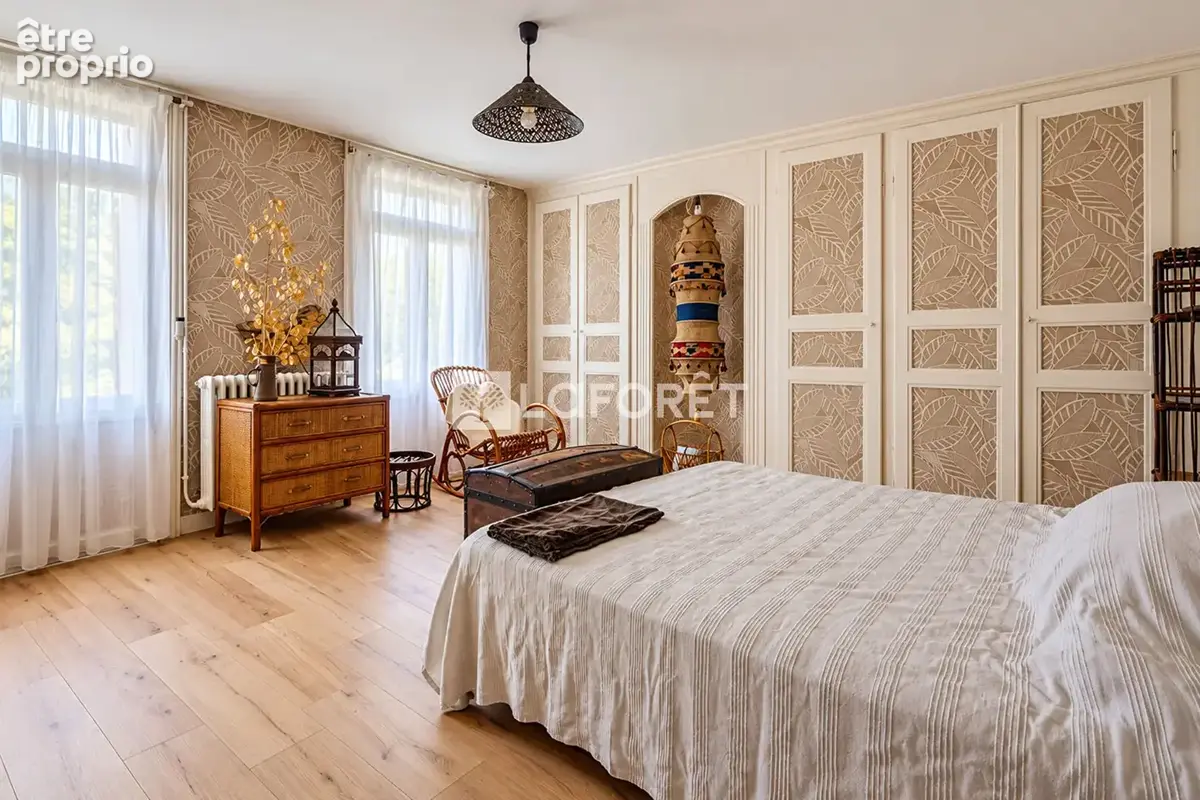 Possibilité de division - ensemble immobilier de plus de 300m² - photo 8