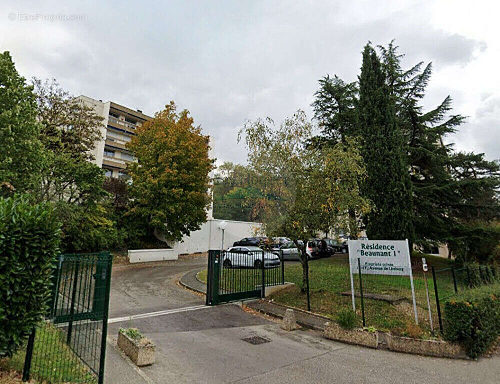 Appartement à SAINTE-FOY-LES-LYON