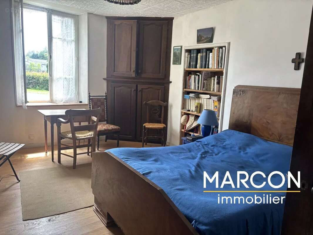 Maison à ARNAC-LA-POSTE