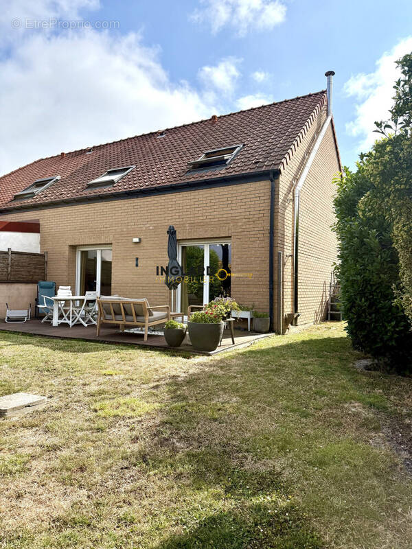 Maison à SAINT-GEORGES-SUR-L'AA