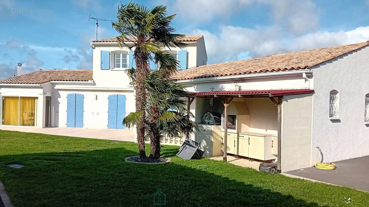 Maison à SAINT-SULPICE-DE-ROYAN