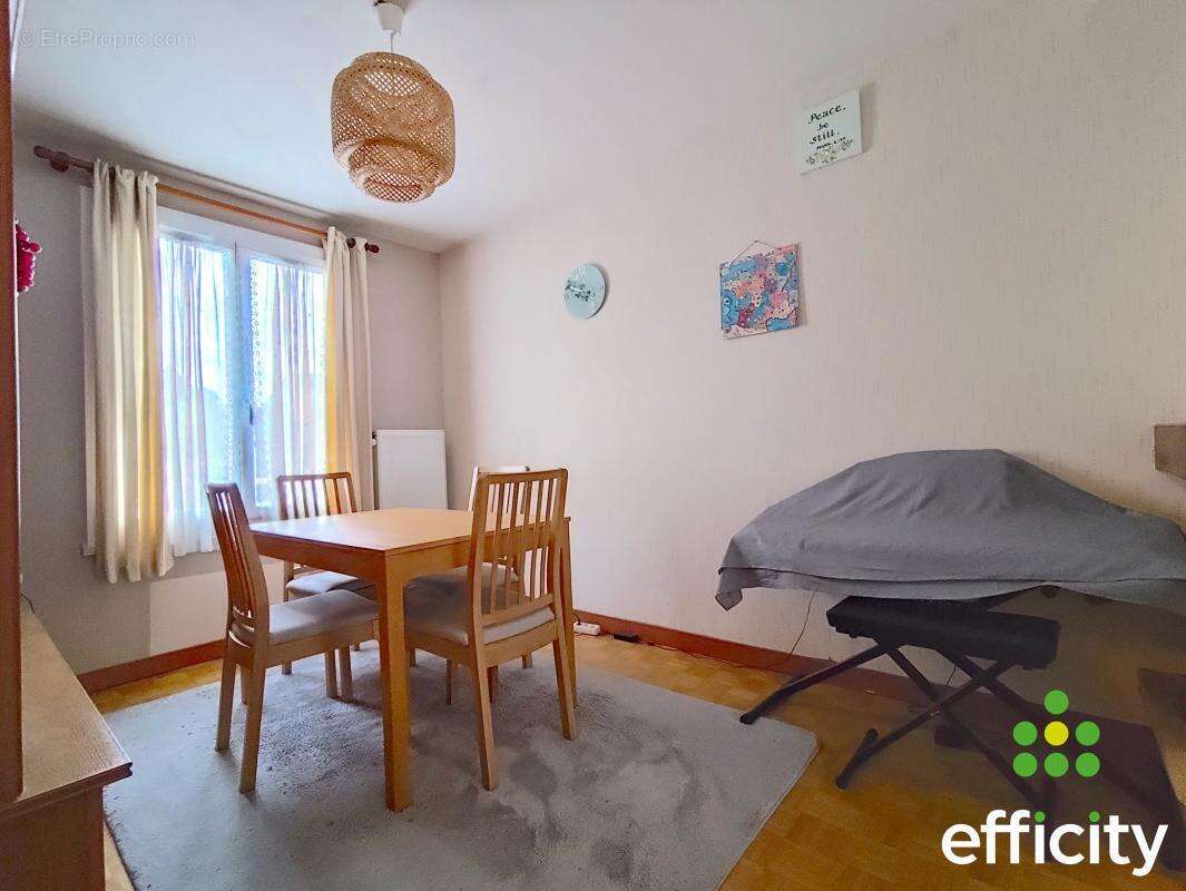 Maison à MONTIGNY-LE-BRETONNEUX