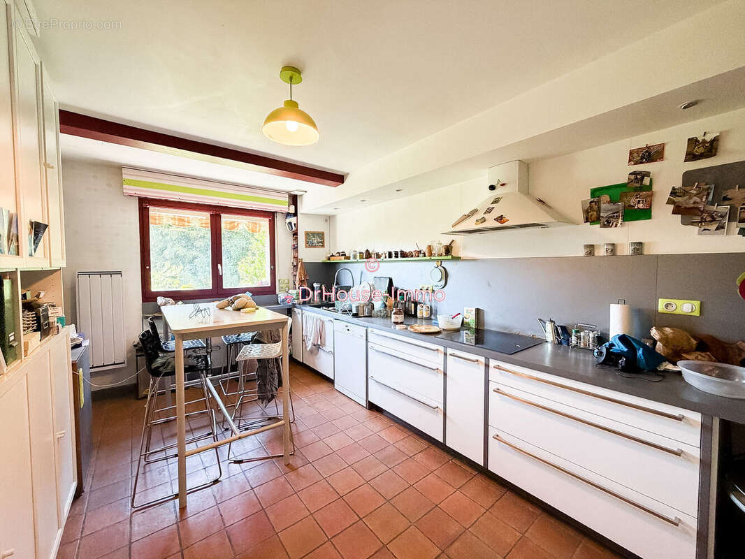 Maison 136 m² à Genech  - photo 4