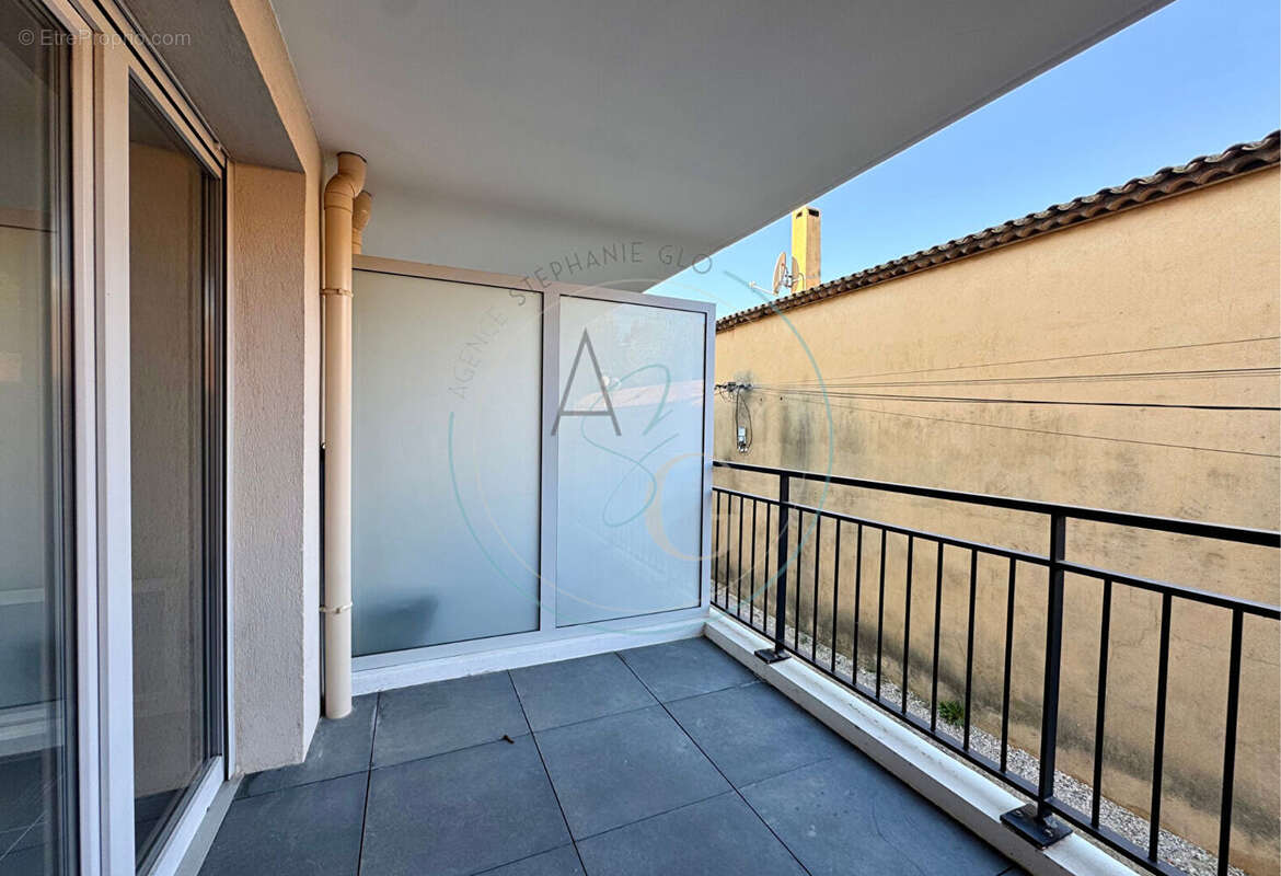 Appartement à COGOLIN