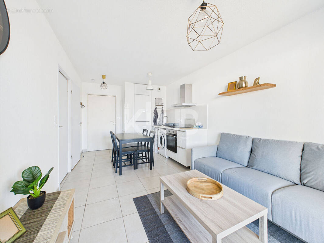 Appartement à MARSEILLE-3E