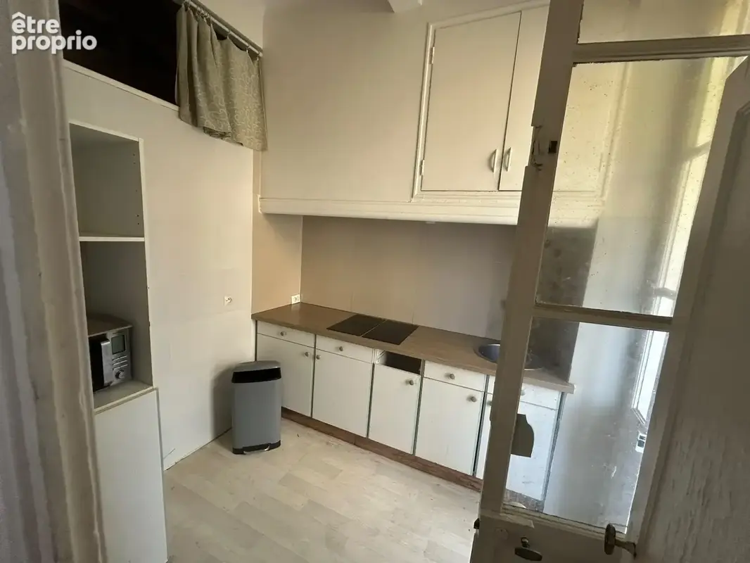 Appartement 1 pièce 28 m² à vendre à Marseille-6e (13006) - photo 3