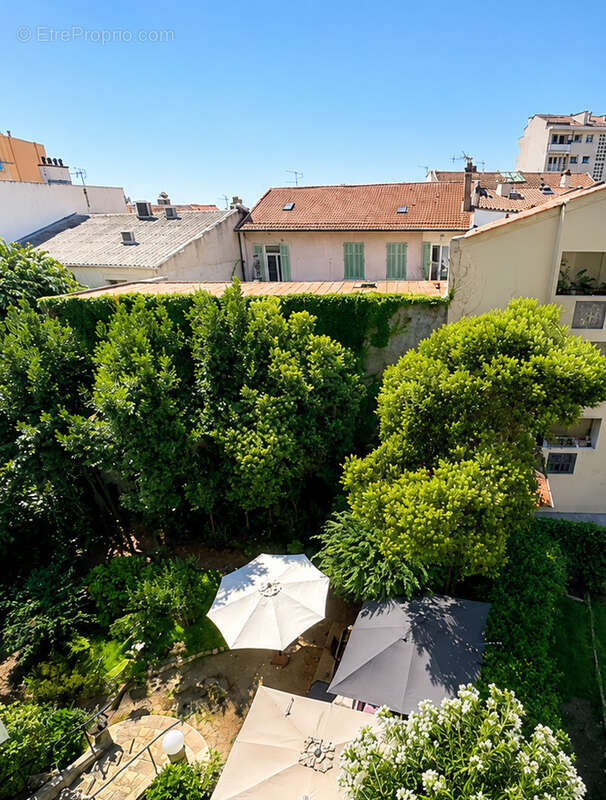 Appartement à HYERES