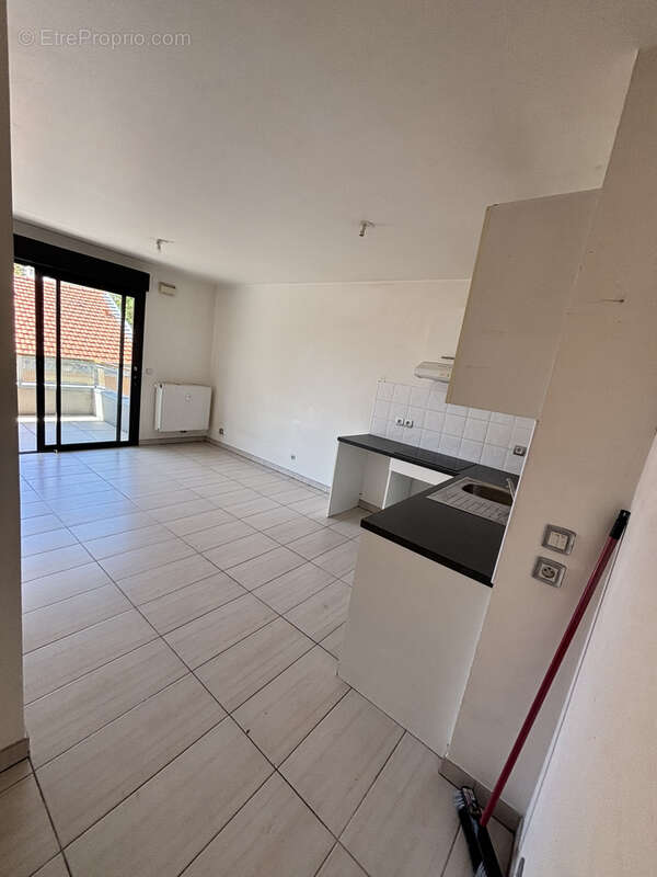 3P au calme, terrasse et parking, rés récente - photo 3