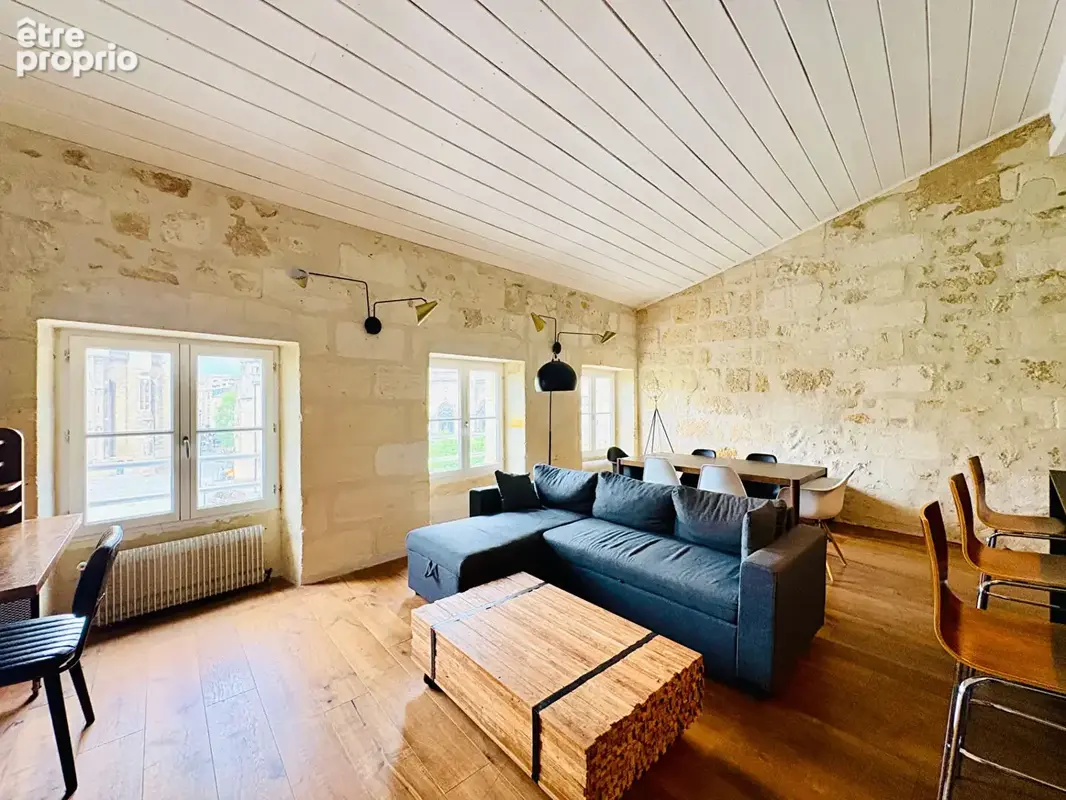 BORDEAUX Saint-Michel - Appartement T3 de caractère - Vue exceptionnelle sur la Flèche St Michel - photo 7