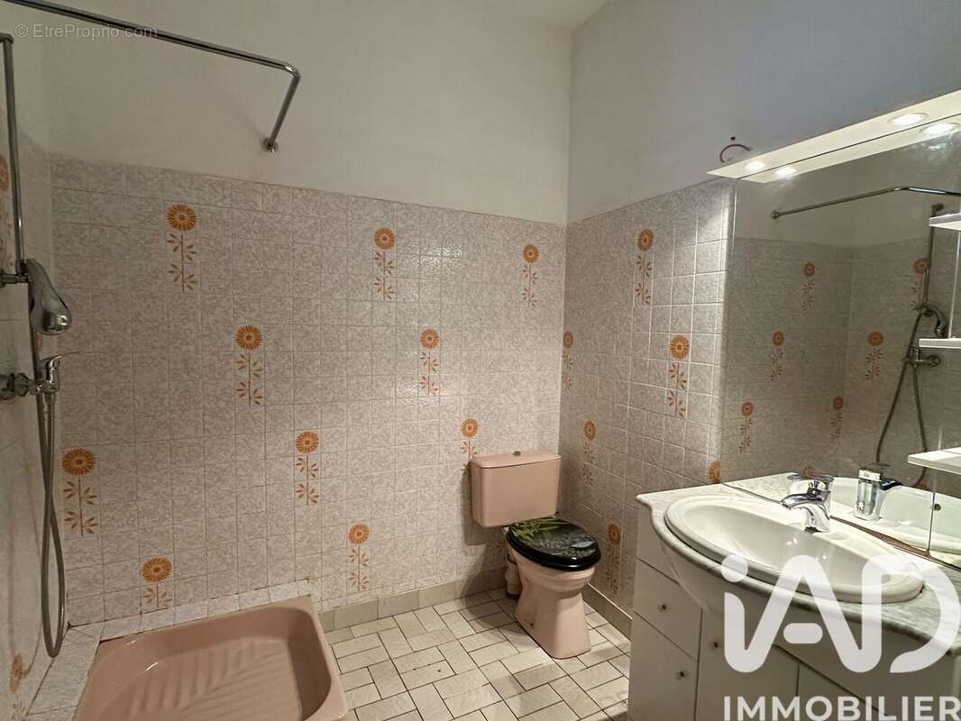 Photo 8 - Maison à SAINT-SATURNIN-DE-LUCIAN