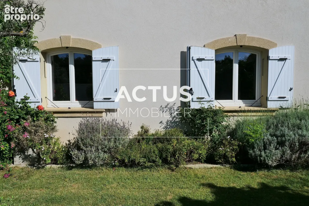 Maison 10 pièces 227 m² à vendre à Lamanon (13113) - photo 8