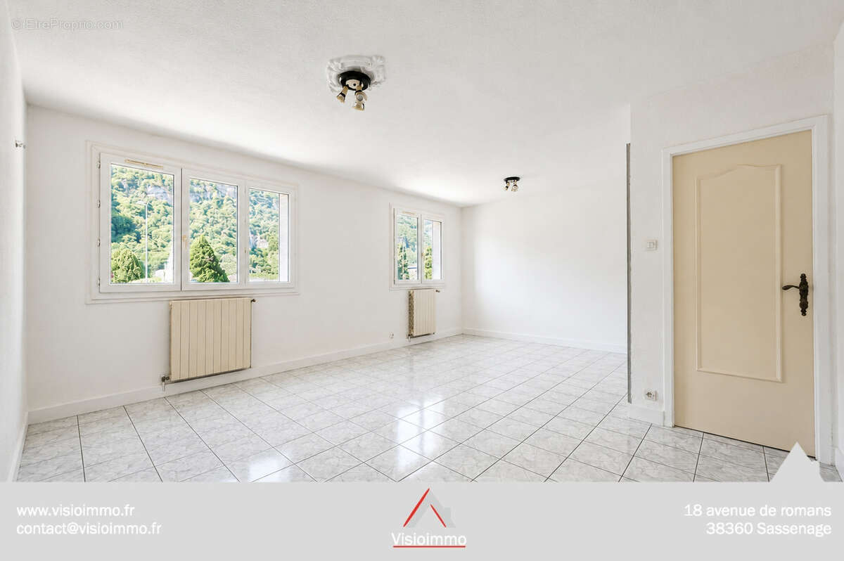 Appartement à FONTAINE
