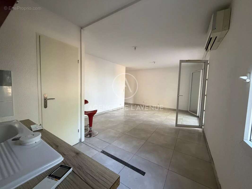 Appartement t2 la garde 83130 la garde - photo 3