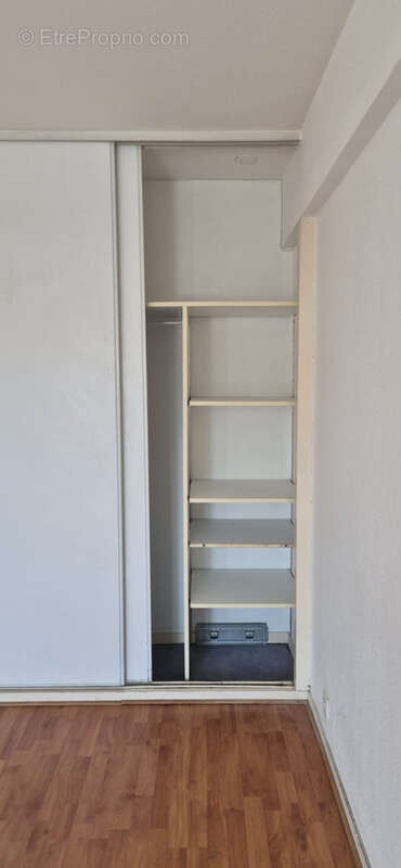 Talence T2 de 37.42 m2 1 chambre avec balcon et place de parking au 1er étage d'une résidence avec ascenseur d - photo 7