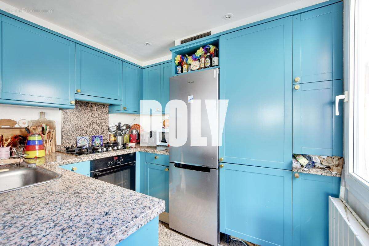 Appartement à PARIS-17E