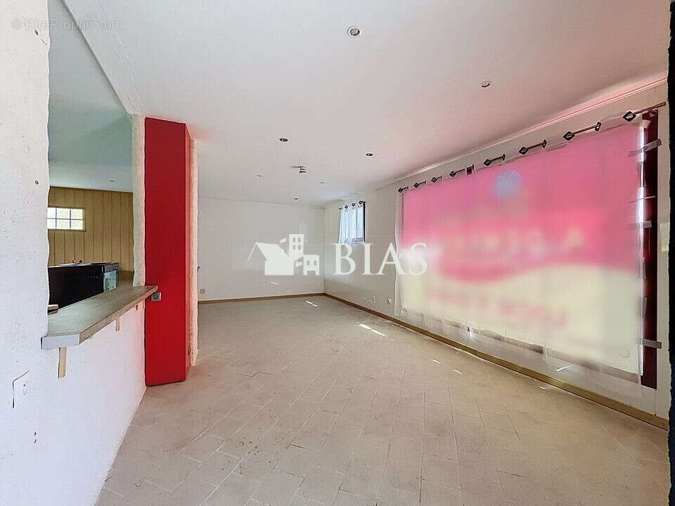 Commerce 145 m² à Brionne  - photo 6